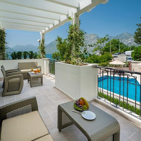 Hotel Palazzo Del Mare - Essenza Kotor Bagian luar foto