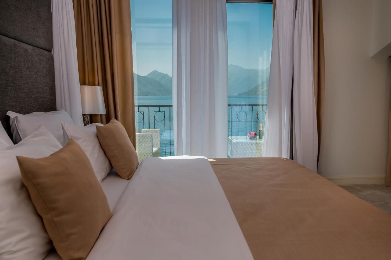 Hotel Palazzo Del Mare - Essenza Kotor Bagian luar foto