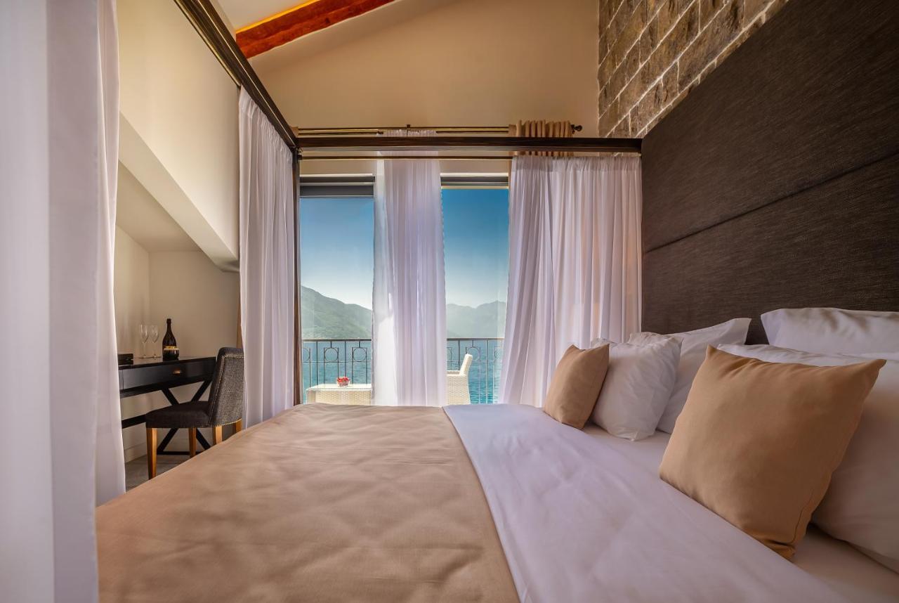 Hotel Palazzo Del Mare - Essenza Kotor Bagian luar foto