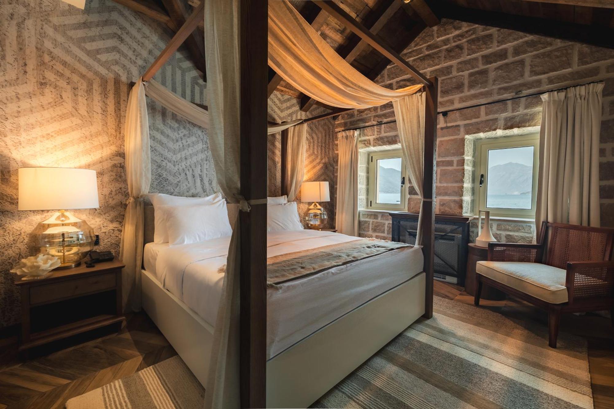 Hotel Palazzo Del Mare - Essenza Kotor Bagian luar foto