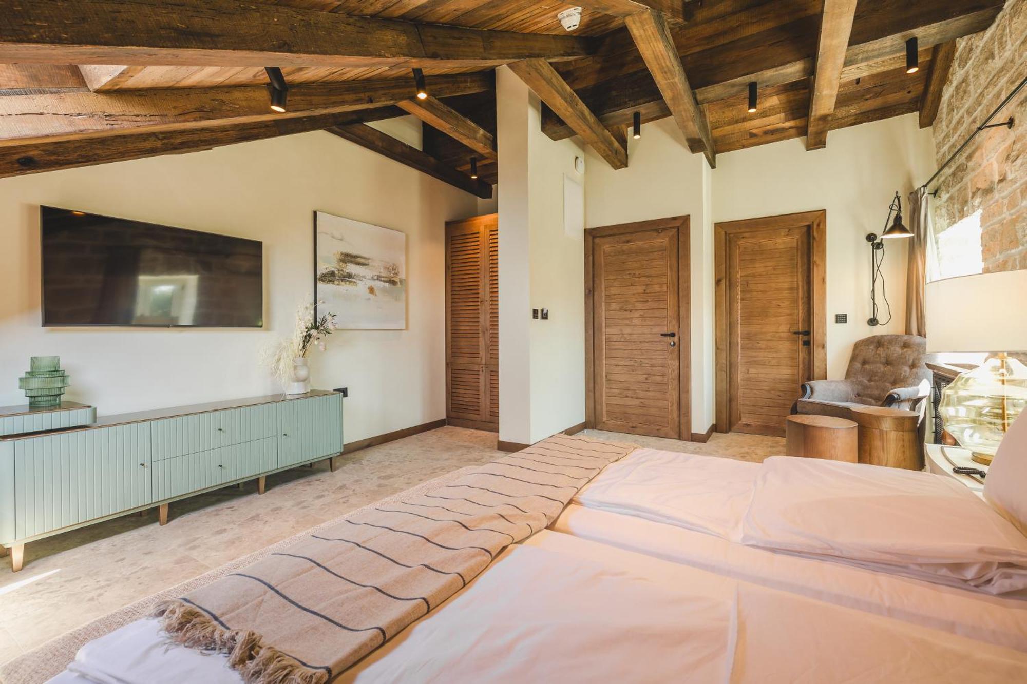Hotel Palazzo Del Mare - Essenza Kotor Bagian luar foto