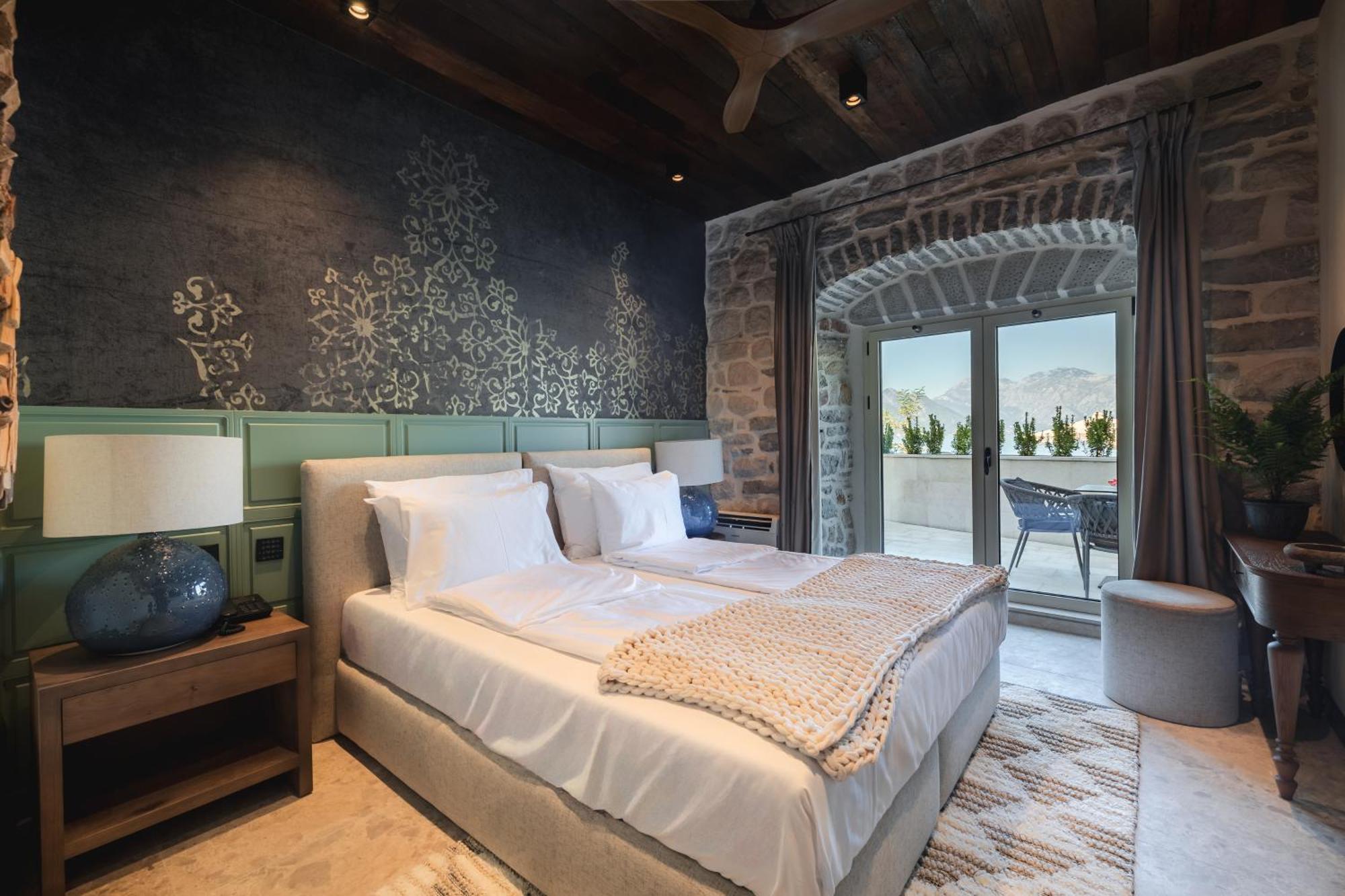 Hotel Palazzo Del Mare - Essenza Kotor Bagian luar foto