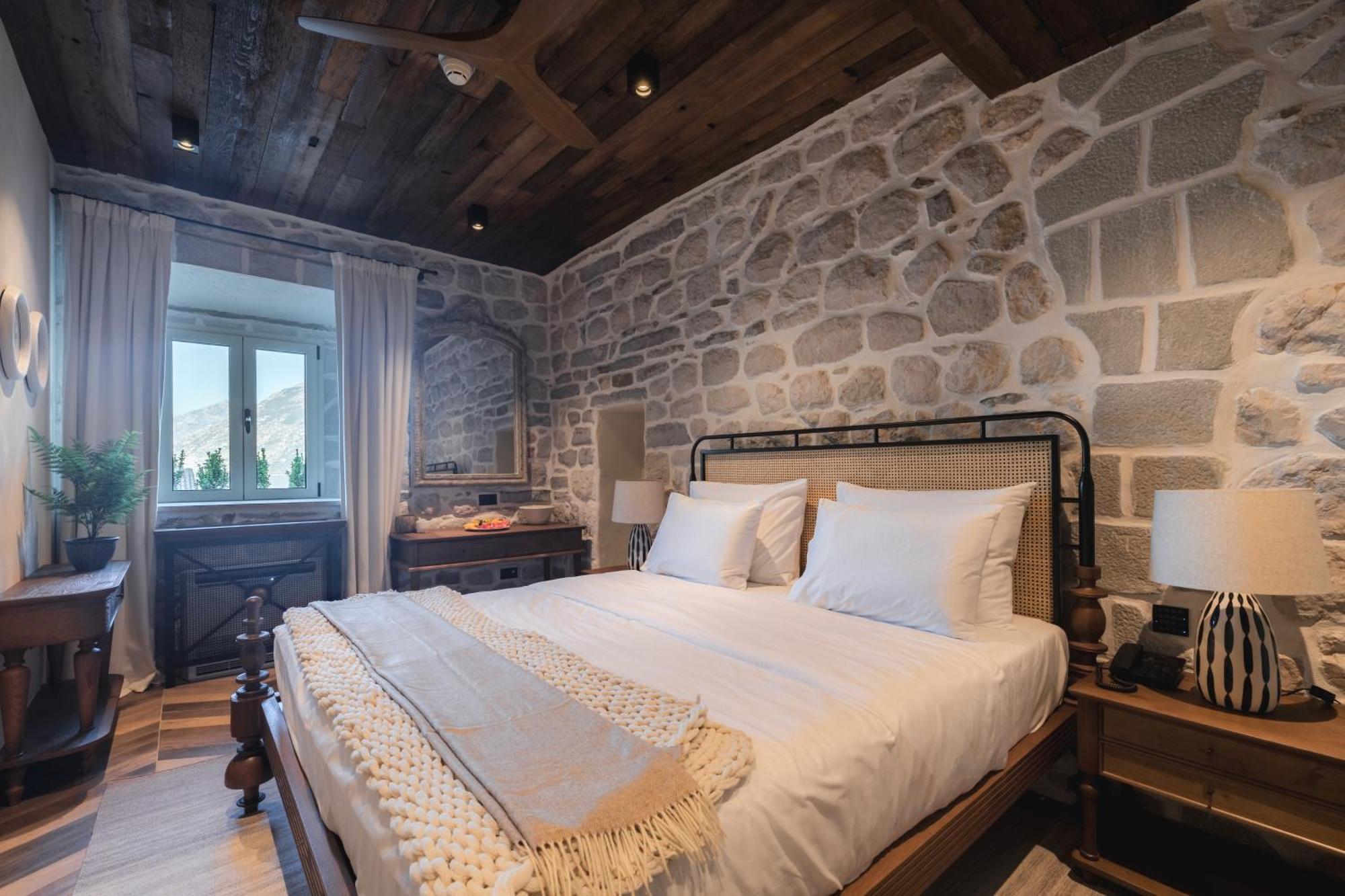 Hotel Palazzo Del Mare - Essenza Kotor Bagian luar foto